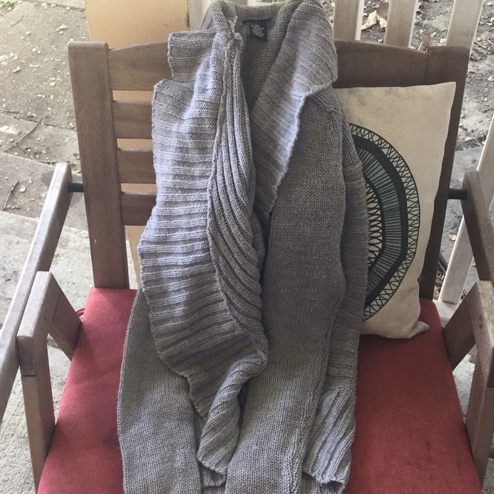 Sweater - Picture 3 of 4